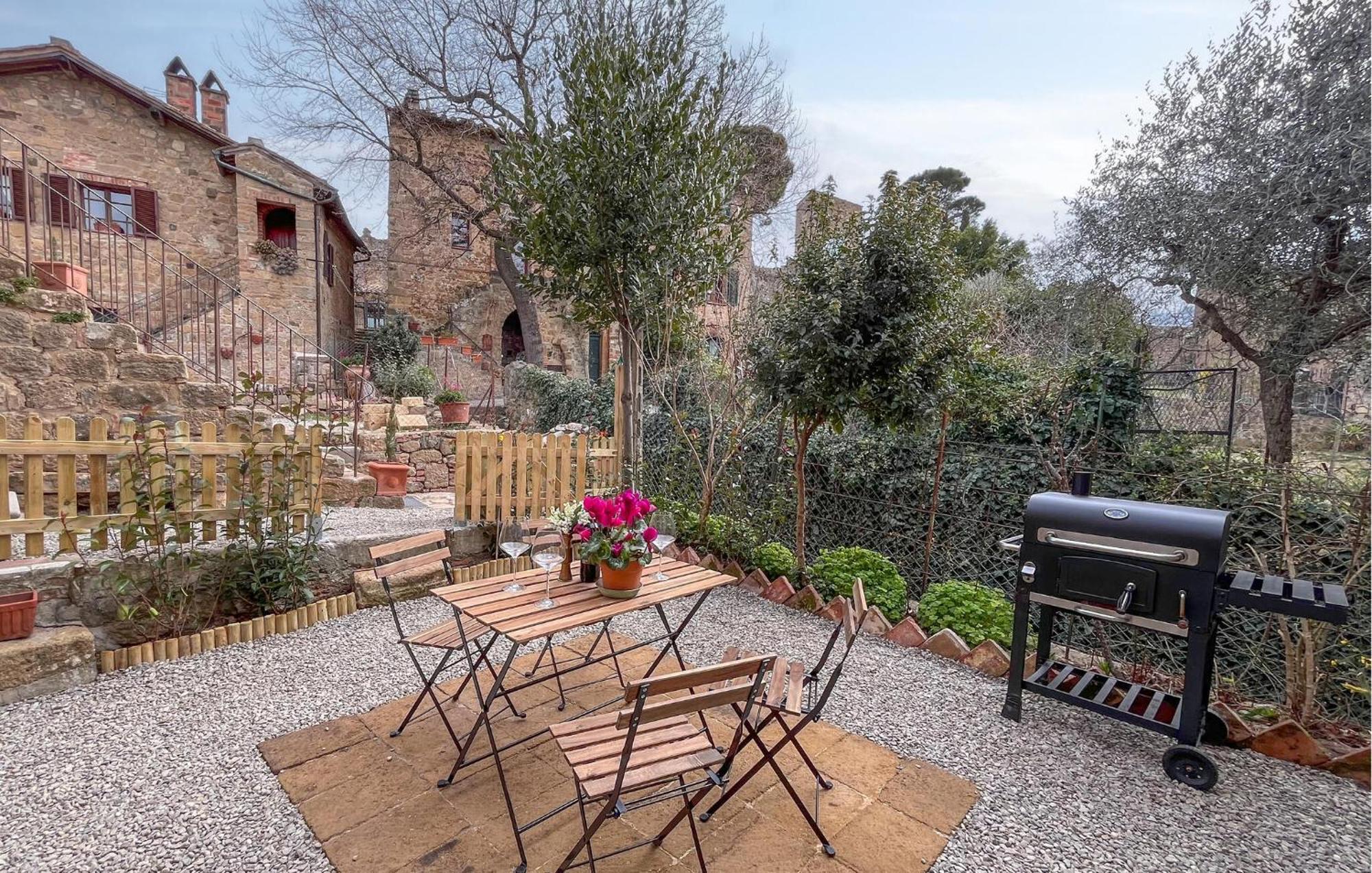 Cozy Apartment In Monticchiello With Wi-Fi Exterior foto