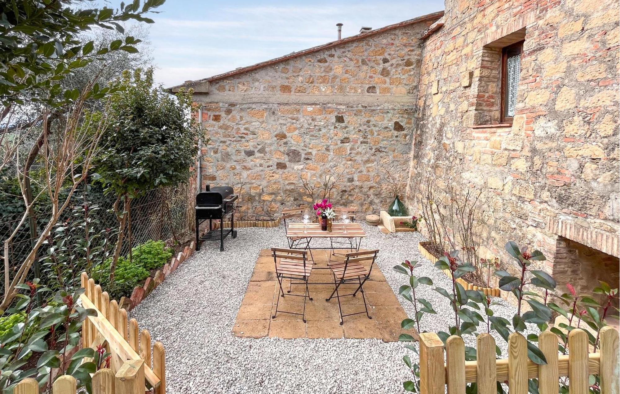 Cozy Apartment In Monticchiello With Wi-Fi Exterior foto